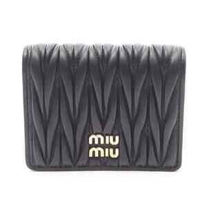 Miu Miu MATELASSEMiu Bi fold Wallet Leather Black